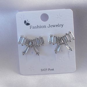 Gümüş Renk Kurdele Model Zirkon Taşlı Kadın küpe - Görsel 1