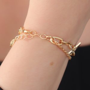 Gold Renk Üçgen Figür Kadın Kolye - Görsel 2