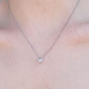 Gümüş Renk Kafes Figür Zirkon Taş Detay Kadın Kolye - Görsel 1