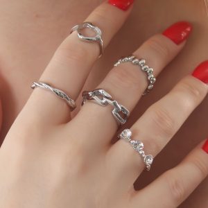 Gümüş Renk Kalp Figür Zincir Model Bayan Yüzük Kombin - Görsel 1