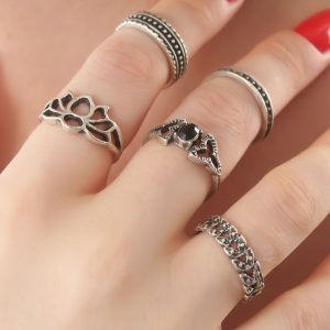 Gümüş Renk Lotus Model Siyah Kristal Taş Detay Bayan Yüzük Kombin - Görsel 1