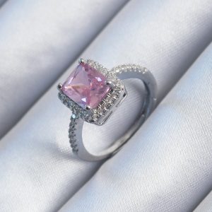 Pirinç Gümüş Renk Pembe Kare Zirkon Taşlı Kadın Yüzük - Görsel 1