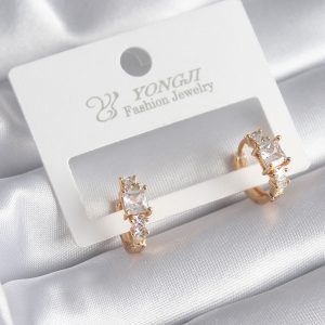 Pirinç Gold Renk Zirkon Taşlı Kadın Küpe - Görsel 1
