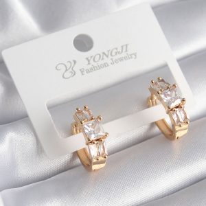 Pirinç Gold Renk Kare Zirkon Taşlı Kadın Küpe - Görsel 1