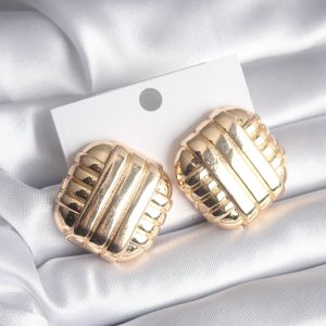 Pirinç Gold Renk İşleme Detay Kadın Küpe - Görsel 1