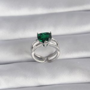 Pirinç Gümüş Renk Yeşil Zirkon Taşlı Tek Taş Model Kadın Yüzük - Görsel 1