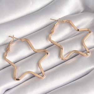 Pirinç Gold Renk Yıldız Model Kadın Küpe - Görsel 1