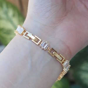 Vip Seri Pirinç Zirkon Taşlı Gold Renk Kare Su Yolu Model Bileklik - Görsel 3