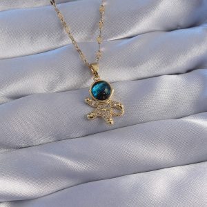 316L Çelik Zincir Gold Renk Zirkon Taşlı Astronot Figürlü Gezegen Kolye - Görsel 1