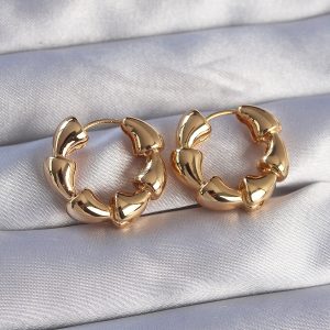 Pirinç Gold Renk Damla Kıvrım Tasarımlı Halka Küpe - Görsel 1