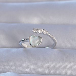 Pirinç Gümüş Renk Zirkon Taşlı Sedefli Kalp Model Ayarlanabilir Yüzük - Görsel 1