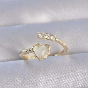 Pirinç Gold Renk Zirkon Taşlı Sedefli Kalp Model Ayarlanabilir Yüzük - Görsel 1