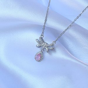 316L Çelik Zincirli Gümüş Renk Pembe Zirkon Taşlı Damla Detay Fiyonk Model Kolye - Görsel 3