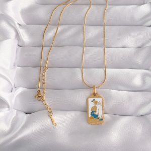316L Çelik Gold Renk Beyaz Mineli Kız Figür Tarot Kolye - Görsel 2