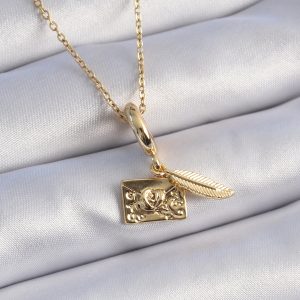 316L Çelik Gold Renk Kalp Detay Mektup Figür Charm Model Kadın Kolye - Görsel 1