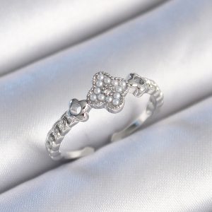 Pirinç Gümüş Renk İncili Yonca Model Zirkon Taş Detaylı Kadın Yüzük - Görsel 1