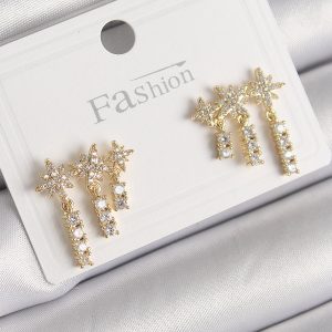 Pirinç Gold Renk Zirkon Taşlı 3'Lü Sallantı Yıldız Model Kadın Küpe - Görsel 1