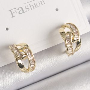 Pirinç Gold Renk Zirkon Taşlı Zincir Model Kadın Küpe - Görsel 1