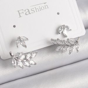 Pirinç Gümüş Renk Zirkon Taşlı Yaprak Model Kadın Küpe - Görsel 1