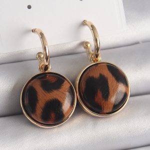 Pirinç Gold Renk Leopar Desenli Daire Model Kadın Küpe - Görsel 1