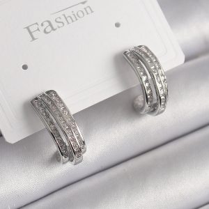 Pirinç Gümüş Renk Zirkon Taşlı Yarım Halka Model Kadın Küpe - Görsel 1