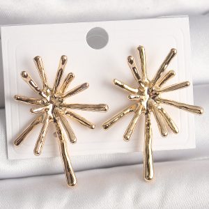 Pirinç Gold Renk Kemik Model Kadın Küpe - Görsel 1