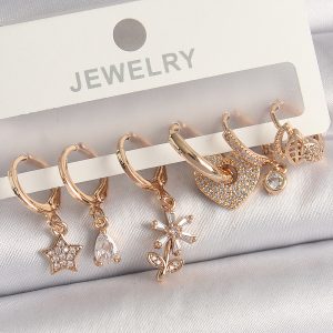 Pirinç Gold Renk Sallantı Zirkon Taşlı Çiçek Kalp Figür Kadın Küpe Seti - Görsel 1