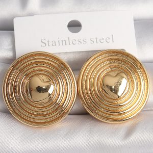 Pirinç Gold Renk Kalp İşlemeli Daire Plaka Model Kadın Küpe - Görsel 1