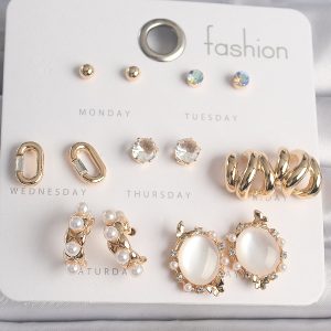 Pirinç Gold Renk Zirkon Taşlı İncili Xoxo Model 7 Çift Kadın Küpe Seti - Görsel 1