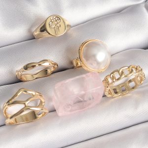 Pirinç Gold Renk Daire 3D İncili Figür Zincir Model Gül İşleme Detaylı 6'Lı Kadın Yüzük Seti - Görsel 1