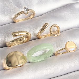 Pirinç Gold Renk Zirkon Taşlı İşleme Plaka Figürlü Beyaz Daire Mine Detaylı 6'Lı Kadın Yüzük Seti - Görsel 1