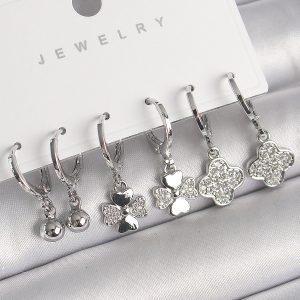 Pirinç Gümüş Renk Sallantı Zirkon Taşlı Yonca Model Topçuk Detay Kadın Küpe Seti - Görsel 1