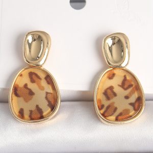 Pirinç Gold Renk Sallantı Leopar Desen Kare Model Kadın Küpe - Görsel 1