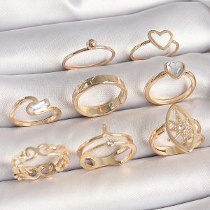 Pirinç Gold Renk Zirkon Taşlı Kalp Model Kutup Yıldız Detay Kadın Yüzük Kombini - Görsel 1
