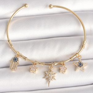 Pirinç Gold Renk Sallantı Zirkon Taşlı Kutup Yıldız Model Charm Model Kadın Bileklik - Görsel 1