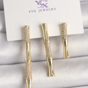 Pirinç Gold Renk Zirkon Taşlı Bambu Model 3'Lü Kadın Kombin Küpe - Görsel 1