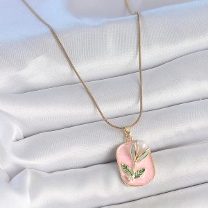 316L Çelik Gold Renk Zincir Pembe Mineli İncili Çiçek İşlemeli Portre Model Kadın Kolye - Görsel 2