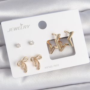 Pirinç Gold Renk Zirkon Taşlı Yıldız Model Fiyonk Detay 3 Çift Kadın Küpe Seti - Görsel 1