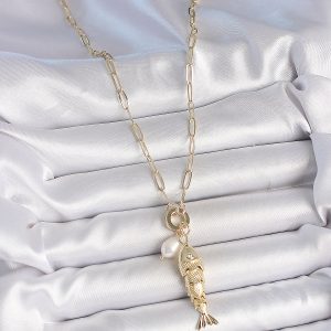 İnci Detaylı Zirkon Taşlı Balık Figürlü Gold Renk Pirinç Kolye - Görsel 2