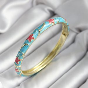 Mineli Pirinç Mavi Çiçek Desenli Gold Renk Kadın Kelepçe (çap 60 mm) - Görsel 1