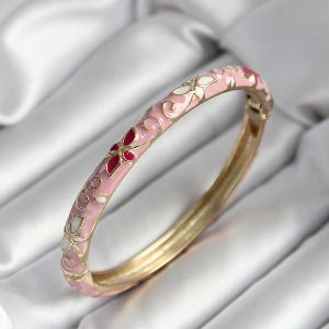Mineli Pirinç Pembe Çiçek Desenli Gold Renk Kadın Kelepçe - Görsel 1